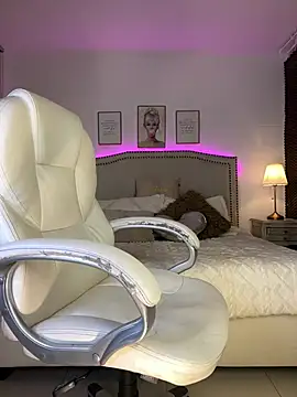 Snapshot of milly_cruz chatting on March 3, 2026, 12:28 am milly cruz online show from March 3, 2026, 12:28 am