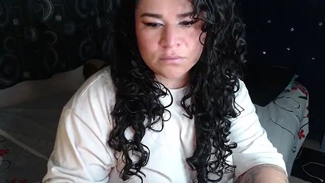 Snapshot of ANGELIQUE_KLANE chatting on June 19, 2026, 4:02 pm ANGELIQUE KLANE online show from June 19, 2026, 4:02 pm