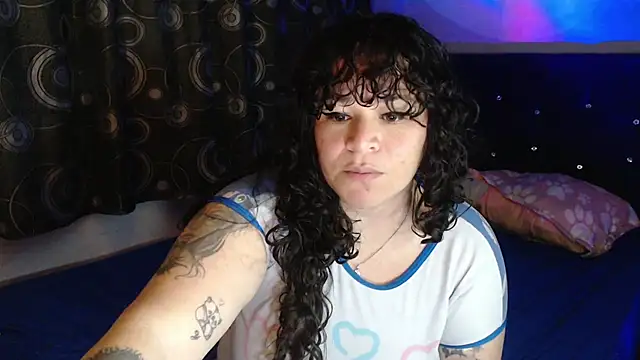 Snapshot of ANGELIQUE_KLANE chatting on February 25, 2026, 5:02 pm ANGELIQUE KLANE online show from February 25, 2026, 5:02 pm