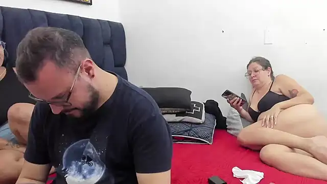 Snapshot of sgmr chatting on November 11, 2025, 2:56 pm sgmr online show from November 11, 2025, 2:56 pm