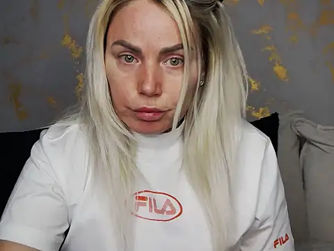 Snapshot of arabic00blonde00milf chatting on April 24, 2026, 4:53 pm arabic00blonde00milf online show from April 24, 2026, 4:53 pm