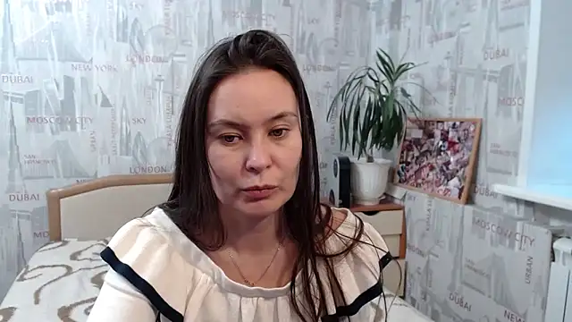 Snapshot of GinaQSoul chatting on November 13, 2025, 11:03 am GinaQSoul online show from November 13, 2025, 11:03 am