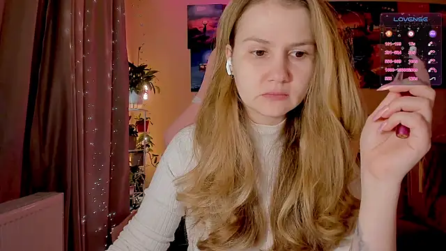 Snapshot of GoodWitch_ chatting on September 14, 2025, 6:25 am GoodWitch online show from September 14, 2025, 6:25 am