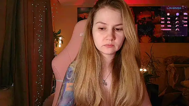 Snapshot of GoodWitch_ chatting on October 1, 2025, 6:40 am GoodWitch online show from October 1, 2025, 6:40 am