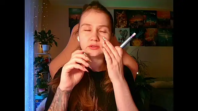 Snapshot of GoodWitch_ chatting on October 12, 2025, 9:21 am GoodWitch online show from October 12, 2025, 9:21 am