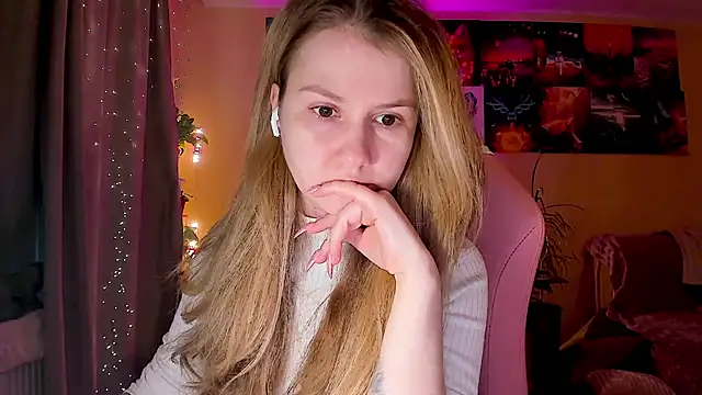 Snapshot of GoodWitch_ chatting on September 25, 2025, 7:36 am GoodWitch online show from September 25, 2025, 7:36 am