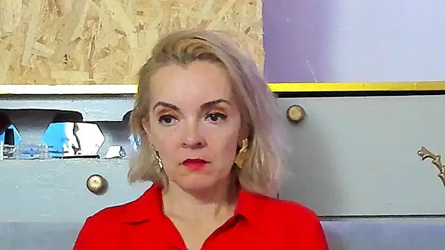 Snapshot of KateConner chatting on November 14, 2025, 6:33 pm KateConner online show from November 14, 2025, 6:33 pm