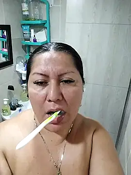 Snapshot of Brenda_Berck_ chatting on March 11, 2025, 12:39 pm Brenda Berck online show from March 11, 2025, 12:39 pm