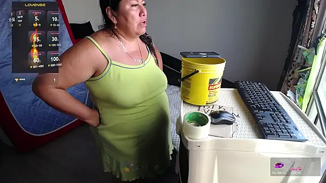 Snapshot of Brenda_Berck_ chatting on June 5, 2026, 9:20 pm Brenda Berck online show from June 5, 2026, 9:20 pm