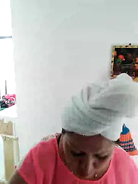 Snapshot of Brenda_Berck_ chatting on March 8, 2025, 7:20 pm Brenda Berck online show from March 8, 2025, 7:20 pm