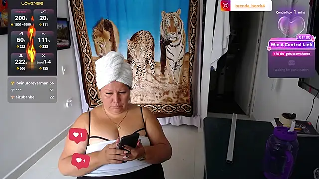Snapshot of Brenda_Berck_ chatting on March 5, 2025, 2:01 pm Brenda Berck online show from March 5, 2025, 2:01 pm