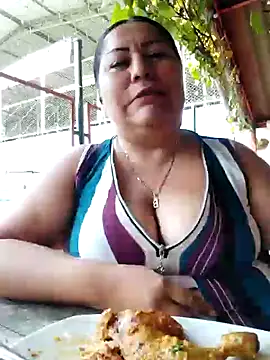Snapshot of Brenda_Berck_ chatting on March 10, 2025, 7:50 pm Brenda Berck online show from March 10, 2025, 7:50 pm