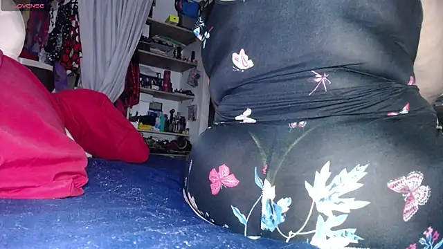 Snapshot of Brenda_Berck_ chatting on November 15, 2025, 11:14 am Brenda Berck online show from November 15, 2025, 11:14 am