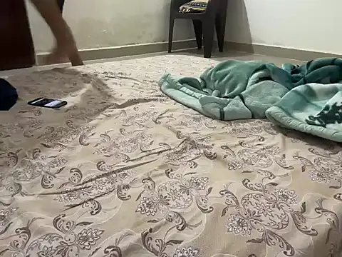 Snapshot of devil43521 chatting on December 3, 2025, 5:01 pm devil43521 online show from December 3, 2025, 5:01 pm