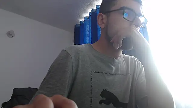 Snapshot of fvckolombianguyy chatting on February 3, 2025, 2:24 pm fvckolombianguyy online show from February 3, 2025, 2:24 pm