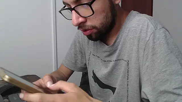 Snapshot of fvckolombianguyy chatting on February 11, 2025, 4:46 pm fvckolombianguyy online show from February 11, 2025, 4:46 pm