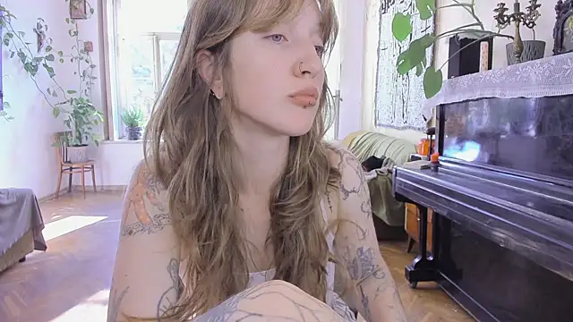 Miranda2 0 online show from October 10, 2025, 6:03 am