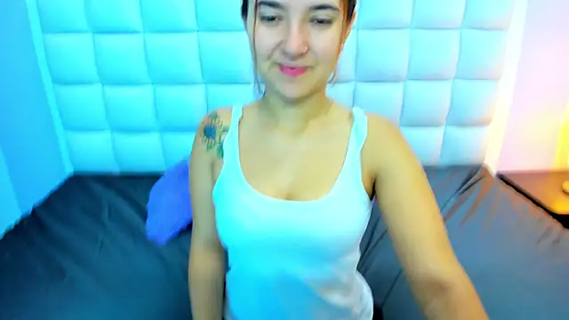 Snapshot of teresasroom_ chatting on April 18, 2026, 11:34 am teresasroom online show from April 18, 2026, 11:34 am