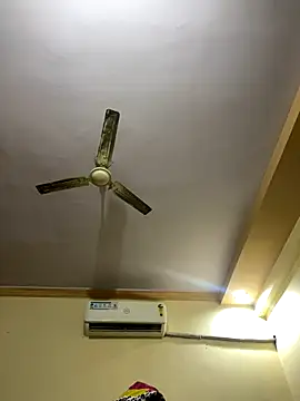 Snapshot of kavilv69fuck chatting on December 15, 2025, 3:40 pm kavilv69fuck online show from December 15, 2025, 3:40 pm