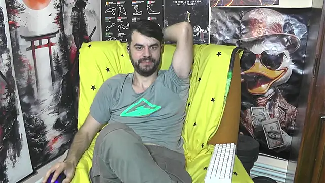 Snapshot of 00george chatting on April 2, 2026, 8:26 pm 00george online show from April 2, 2026, 8:26 pm