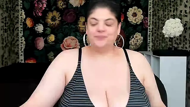 Snapshot of Exotic-Melons chatting on March 15, 2025, 2:46 am Exotic-Melons online show from March 15, 2025, 2:46 am