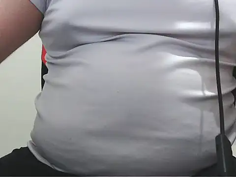 Snapshot of Skyzclanbr chatting on January 18, 2026, 1:36 pm Skyzclanbr online show from January 18, 2026, 1:36 pm