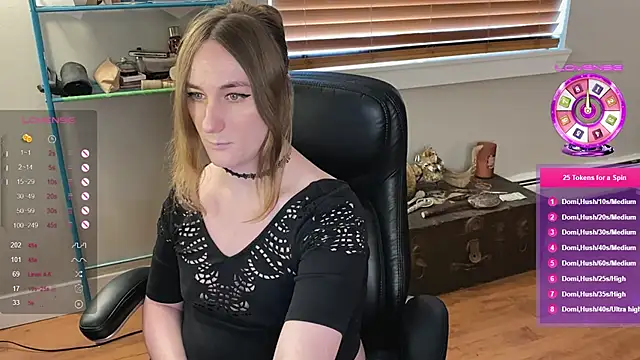 luluvaladon online show from February 16, 2025, 11:28 pm