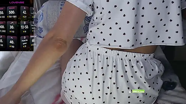 Snapshot of Angel-Demon20 chatting on October 14, 2025, 11:00 am Angel-Demon20 online show from October 14, 2025, 11:00 am