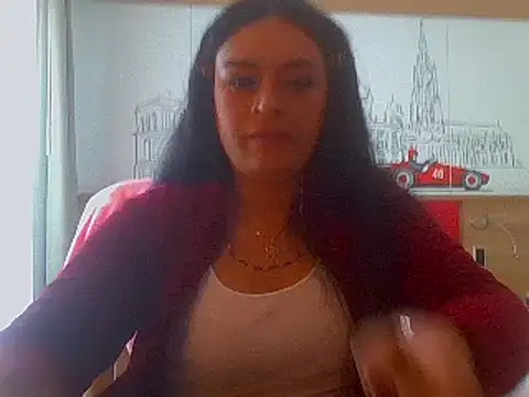 Snapshot of luanadigarda chatting on February 15, 2025, 12:43 pm luanadigarda online show from February 15, 2025, 12:43 pm