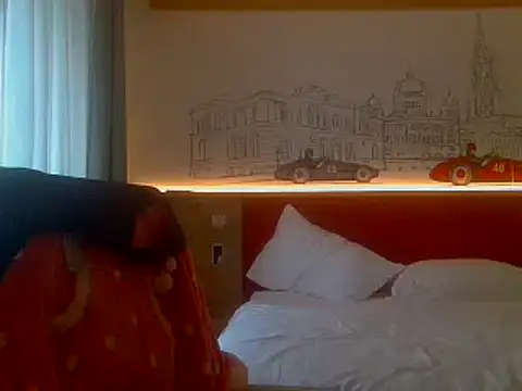 Snapshot of luanadigarda chatting on February 10, 2025, 10:53 am luanadigarda online show from February 10, 2025, 10:53 am