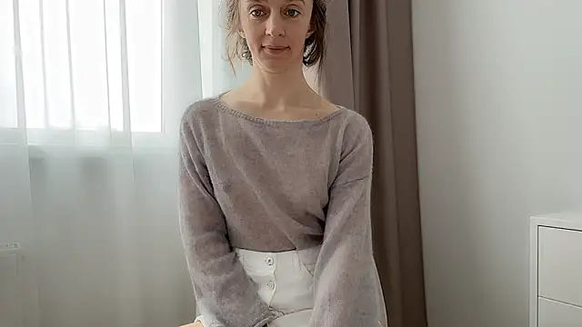 Snapshot of ShySchoolGirl chatting on March 4, 2026, 8:00 am ShySchoolGirl online show from March 4, 2026, 8:00 am