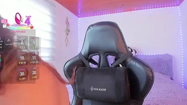 Snapshot of Arenne_rouse chatting on September 23, 2025, 9:22 pm Arenne rouse online show from September 23, 2025, 9:22 pm