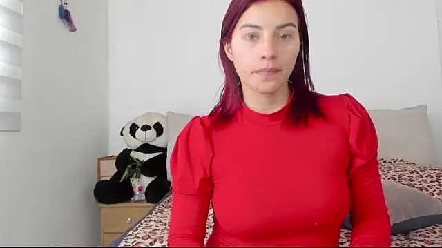 Snapshot of Arenne_rouse chatting on May 15, 2026, 8:18 pm Arenne rouse online show from May 15, 2026, 8:18 pm