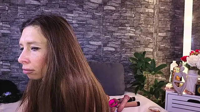 JennyPisik online show from April 26, 2026, 11:18 am