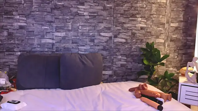 JennyPisik online show from October 21, 2025, 8:36 am