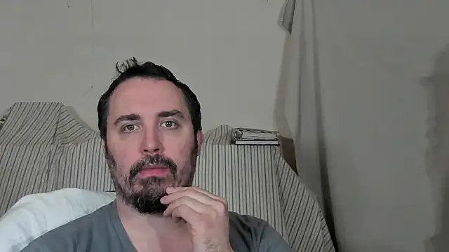 Snapshot of Metalstud chatting on March 31, 2026, 6:43 pm Metalstud online show from March 31, 2026, 6:43 pm