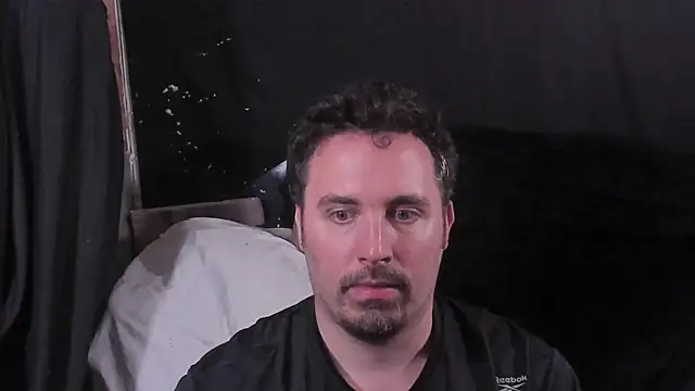 Snapshot of Metalstud chatting on June 29, 2026, 3:46 am Metalstud online show from June 29, 2026, 3:46 am