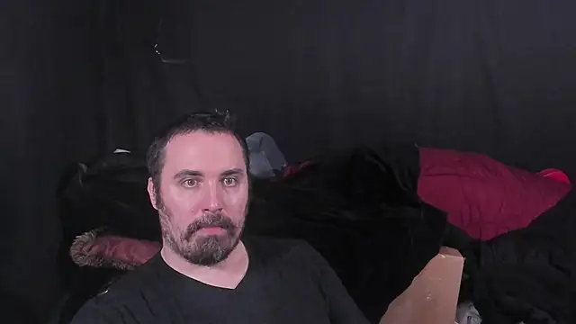 Snapshot of Metalstud chatting on March 6, 2026, 2:39 am Metalstud online show from March 6, 2026, 2:39 am