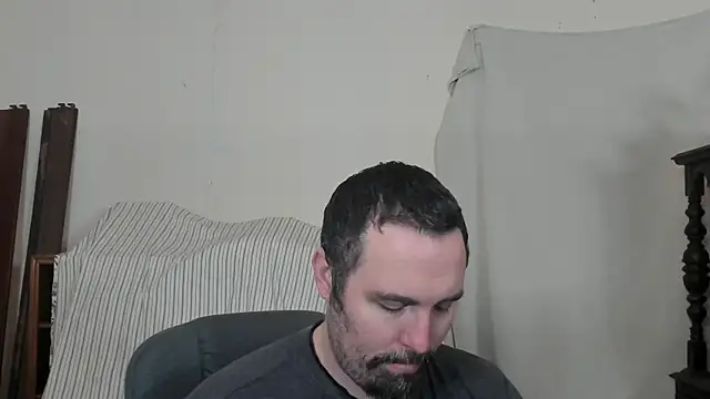 Snapshot of Metalstud chatting on February 24, 2026, 5:30 am Metalstud online show from February 24, 2026, 5:30 am