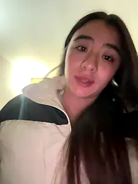 vaneelee online show from November 8, 2025, 2:48 am