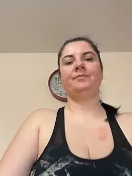 Snapshot of alisiaparril chatting on March 18, 2025, 7:01 am alisiaparril online show from March 18, 2025, 7:01 am