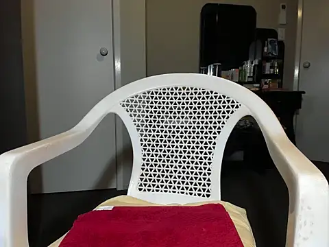 Snapshot of Angelchezcka chatting on November 22, 2025, 12:48 pm Angelchezcka online show from November 22, 2025, 12:48 pm