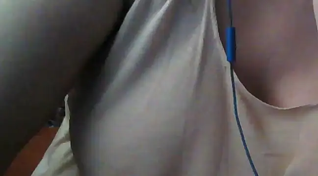 Snapshot of giga-bite chatting on March 6, 2025, 5:43 pm giga-bite online show from March 6, 2025, 5:43 pm