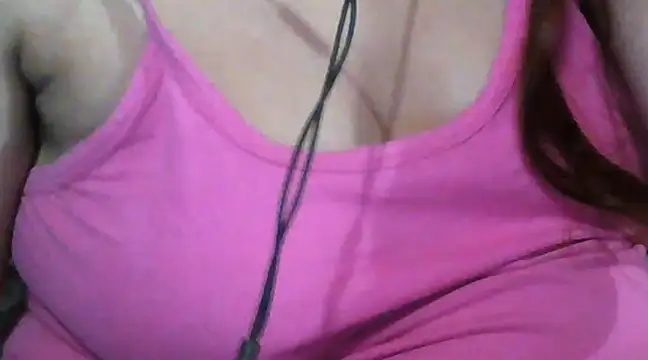 Snapshot of giga-bite chatting on March 17, 2025, 6:00 pm giga-bite online show from March 17, 2025, 6:00 pm