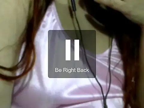 Snapshot of giga-bite chatting on November 17, 2025, 4:44 pm giga-bite online show from November 17, 2025, 4:44 pm