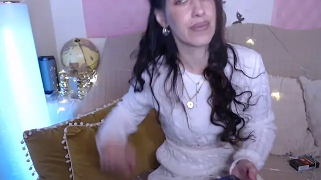 -carla- online show from December 5, 2024, 8:05 am