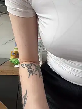 Snapshot of _sweet_baby_ chatting on May 16, 2026, 7:18 am sweet baby online show from May 16, 2026, 7:18 am