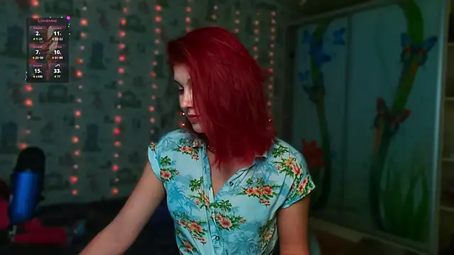 Snapshot of SmokyRose chatting on November 14, 2025, 2:10 pm SmokyRose online show from November 14, 2025, 2:10 pm