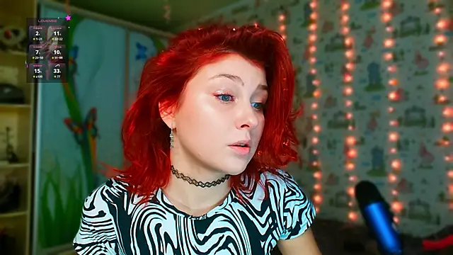 Snapshot of SmokyRose chatting on November 17, 2025, 11:58 am SmokyRose online show from November 17, 2025, 11:58 am