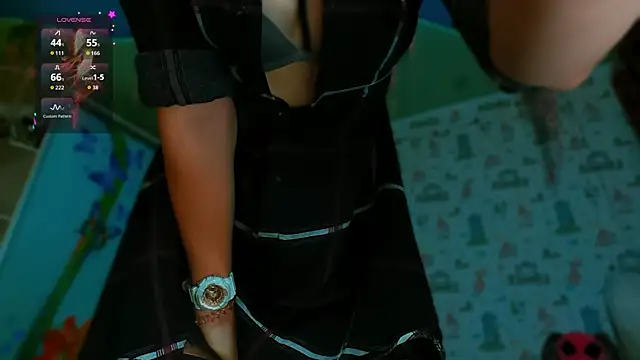 Snapshot of SmokyRose chatting on November 26, 2025, 10:37 am SmokyRose online show from November 26, 2025, 10:37 am